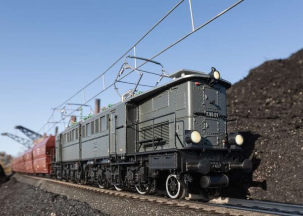Märklin 38950 Elektrolokomotive Baureihe E 95 – Bild 3