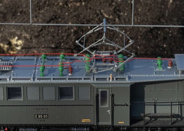 Märklin 38950 Elektrolokomotive Baureihe E 95 – Bild 12