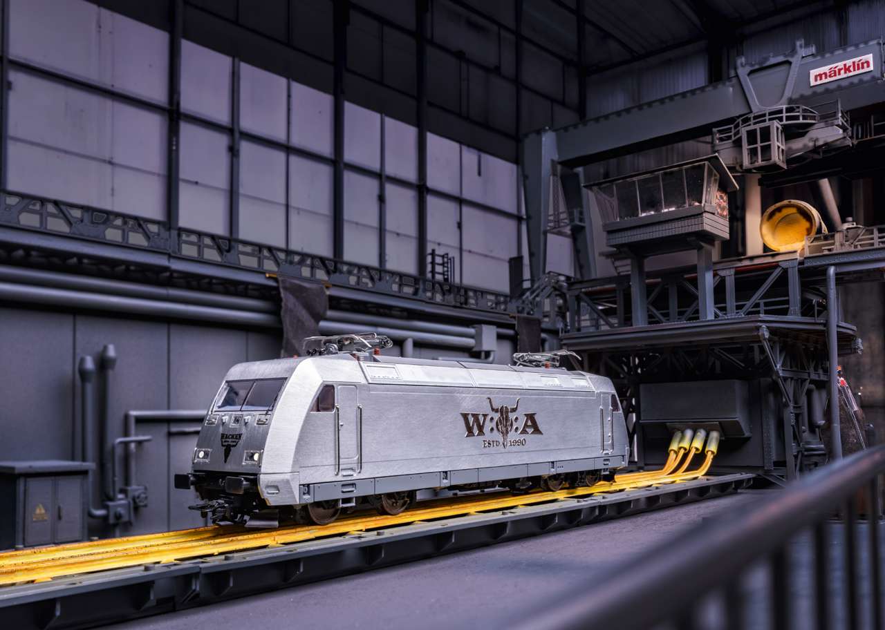 Märklin 39475 Elektrolokomotive Baureihe 101 Raw Metal Edition – Bild 6
