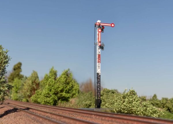 Märklin 70416 Hauptsignal mit Gittermast (Hp 0 / Hp 1 / Hp 2) – Bild 2