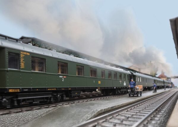 Märklin 42514 Schnellzugwagen-Set zur Dampflok BR 19.0 'Sachsenstolz' – Bild 2
