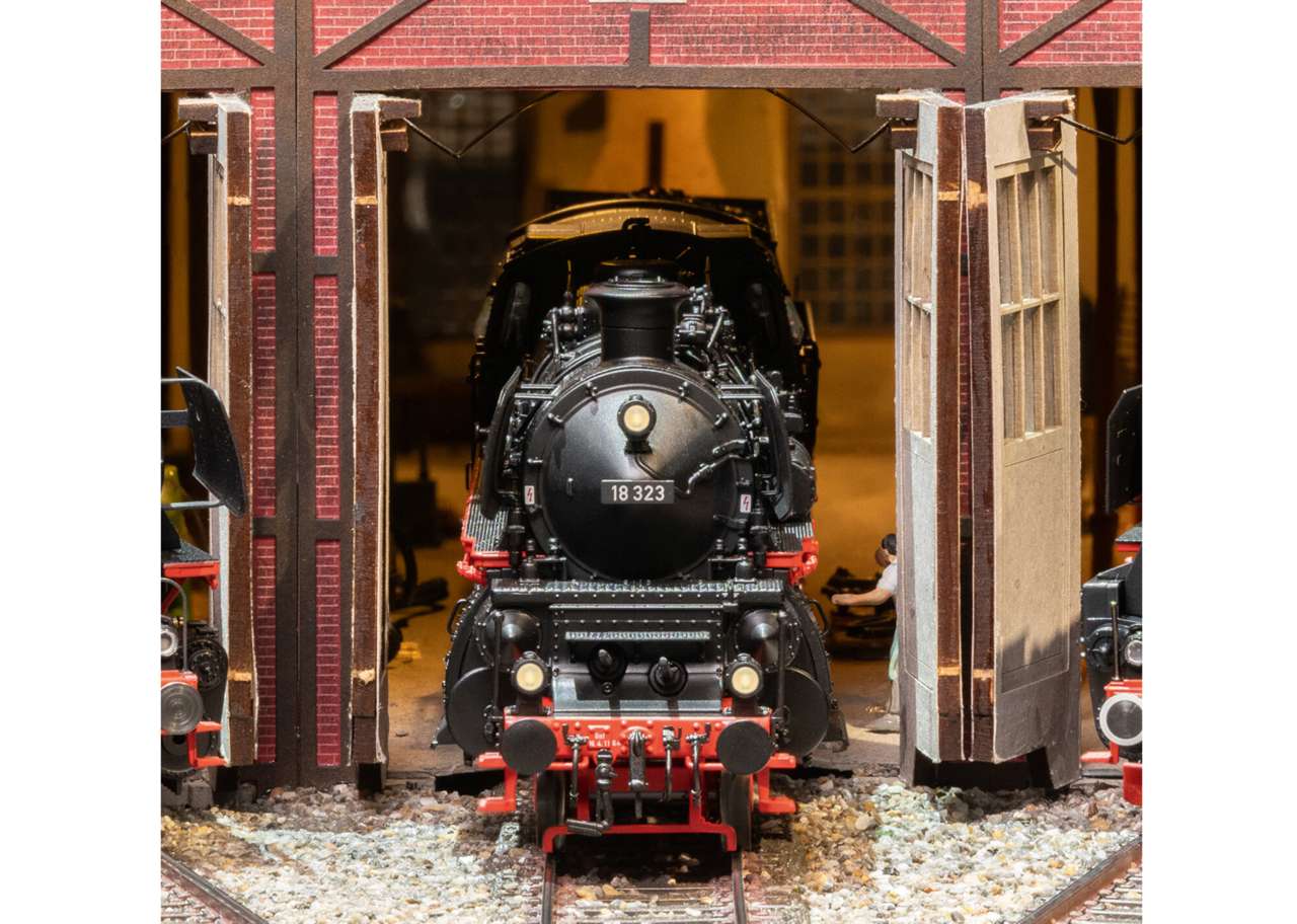 Trix 25323 Dampflokomotive 18 323 – Bild 7