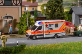Faller 161445 MB Sprinter Rettungswagen DRK