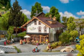 Faller 191836 Alpenhaus mit Café