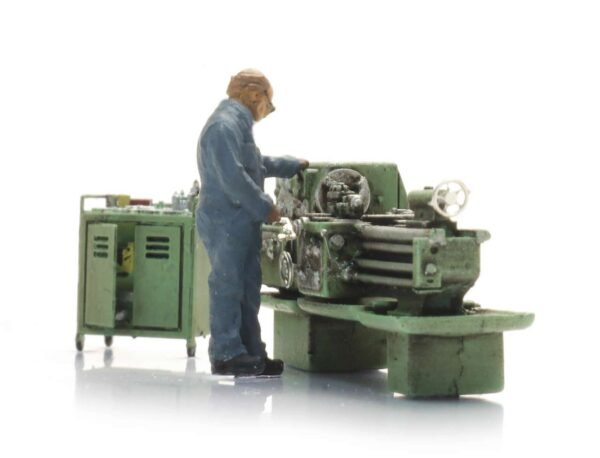 Artitec 387.660 Drehmaschine mit Figur – Bild 2